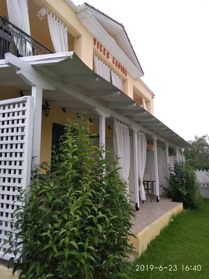 Villa Ladina Lygia  Luaran gambar